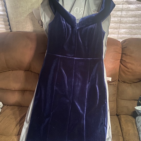 Vince Camuto velvet dress. Sz12worn once to a wedding. Purchased at Nordstrom - Picture 9 of 9